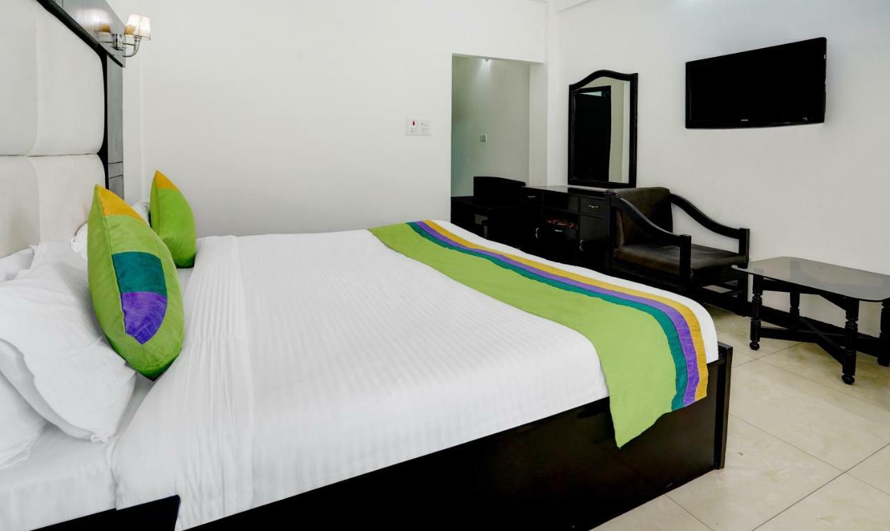 Treebo Trend Mussoorie Club Hotel Dehradun Exterior photo