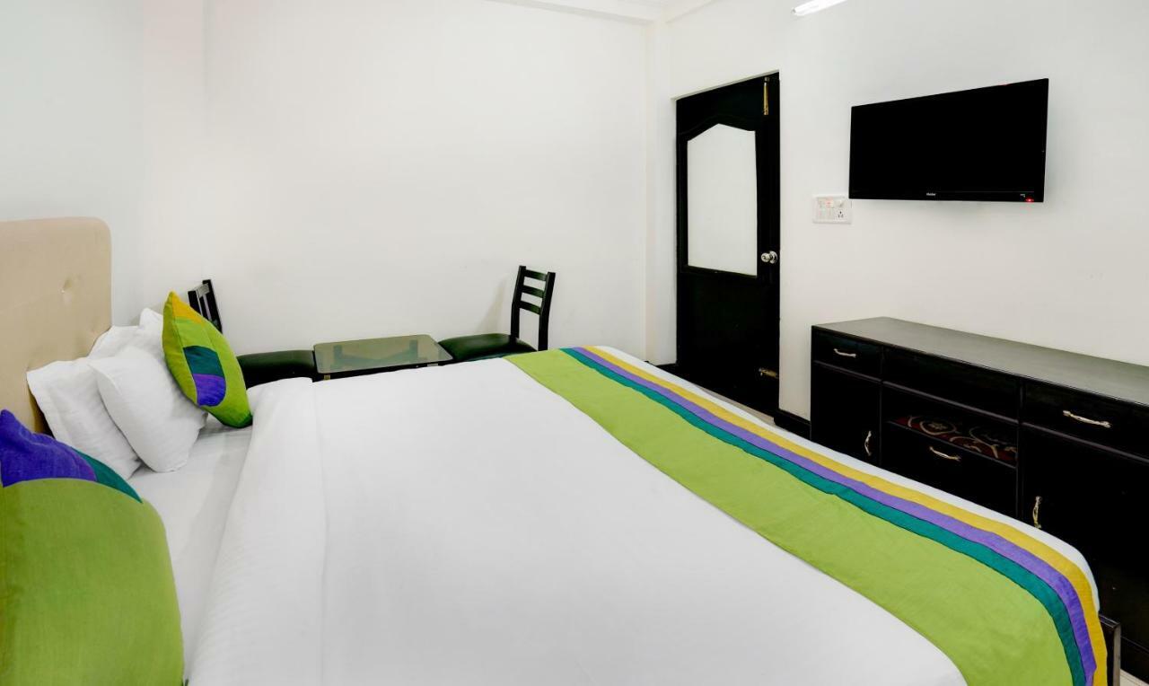 Treebo Trend Mussoorie Club Hotel Dehradun Exterior photo